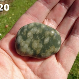Stone Gn20, spotted argillite.